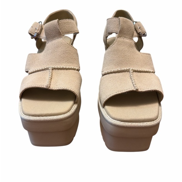 New without box UGG platform heel sandals 🤎 Never worn - Picture 5 of 8